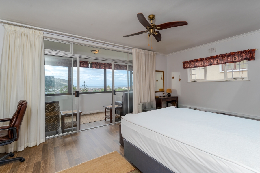 To Let 3 Bedroom Property for Rent in Fish Hoek Western Cape